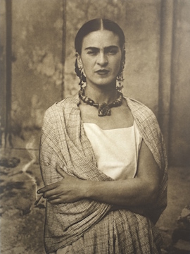 Frida Kahlo / Author: Guillermo Kahlo 1932 / Public domain.